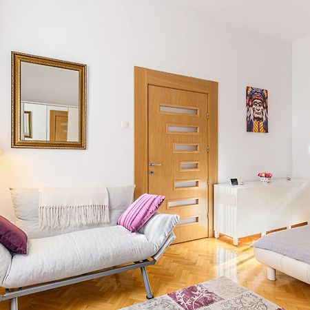 Ferienwohnung Brasov Centrul Vechi - 67Sqm - 2Min To Counsel Square Exterior foto