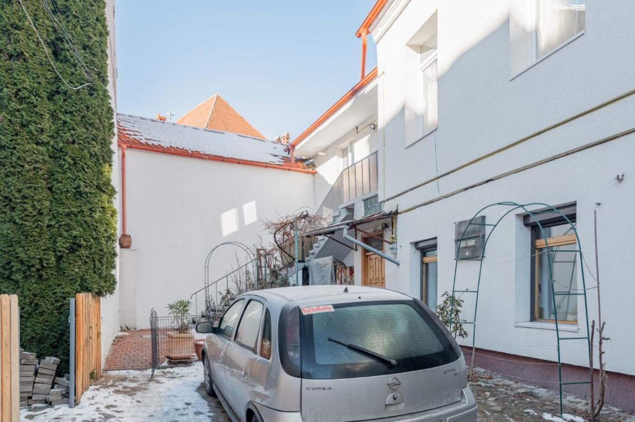 Ferienwohnung Brasov Centrul Vechi - 67Sqm - 2Min To Counsel Square Exterior foto