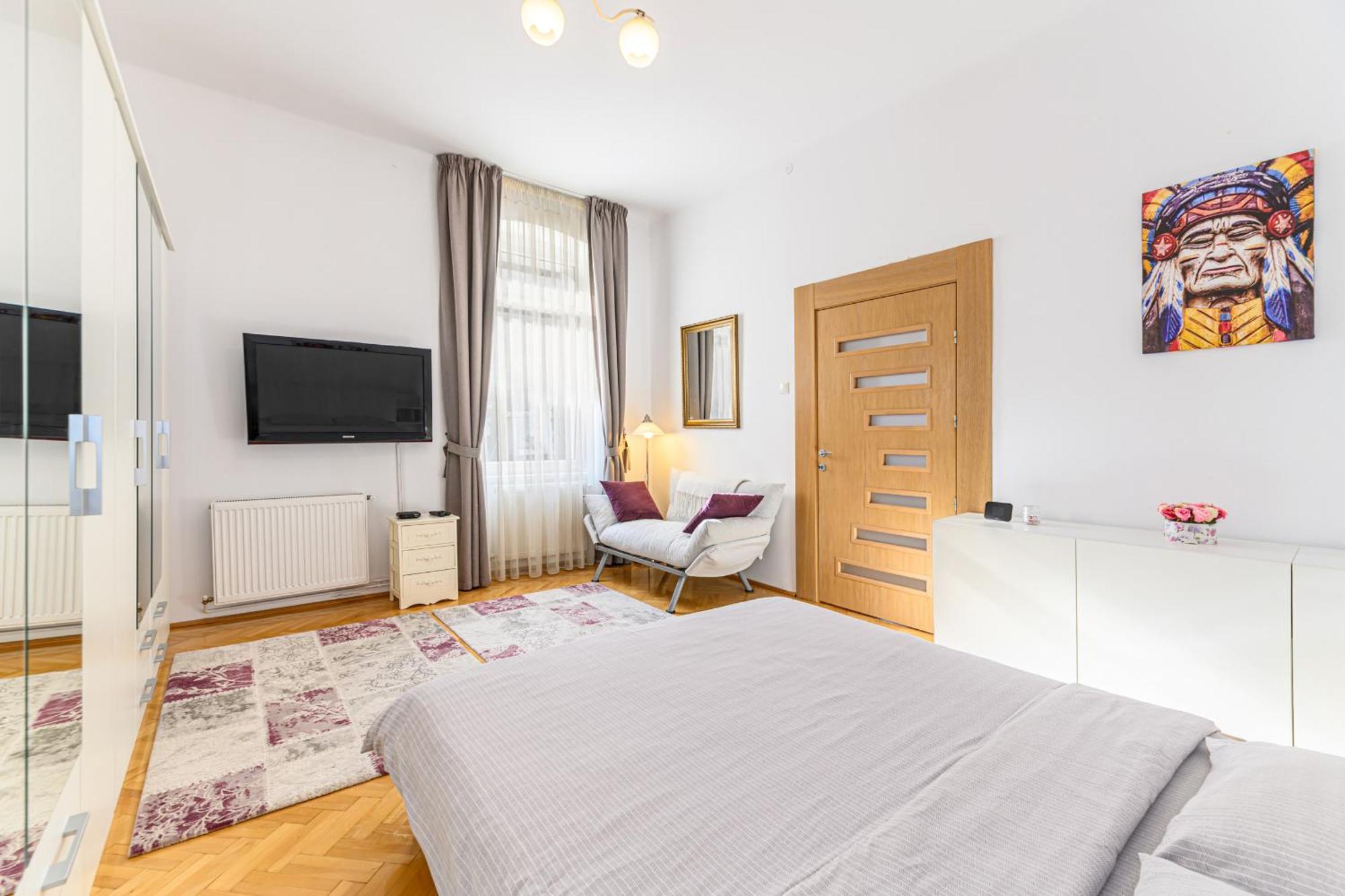 Ferienwohnung Brasov Centrul Vechi - 67Sqm - 2Min To Counsel Square Exterior foto