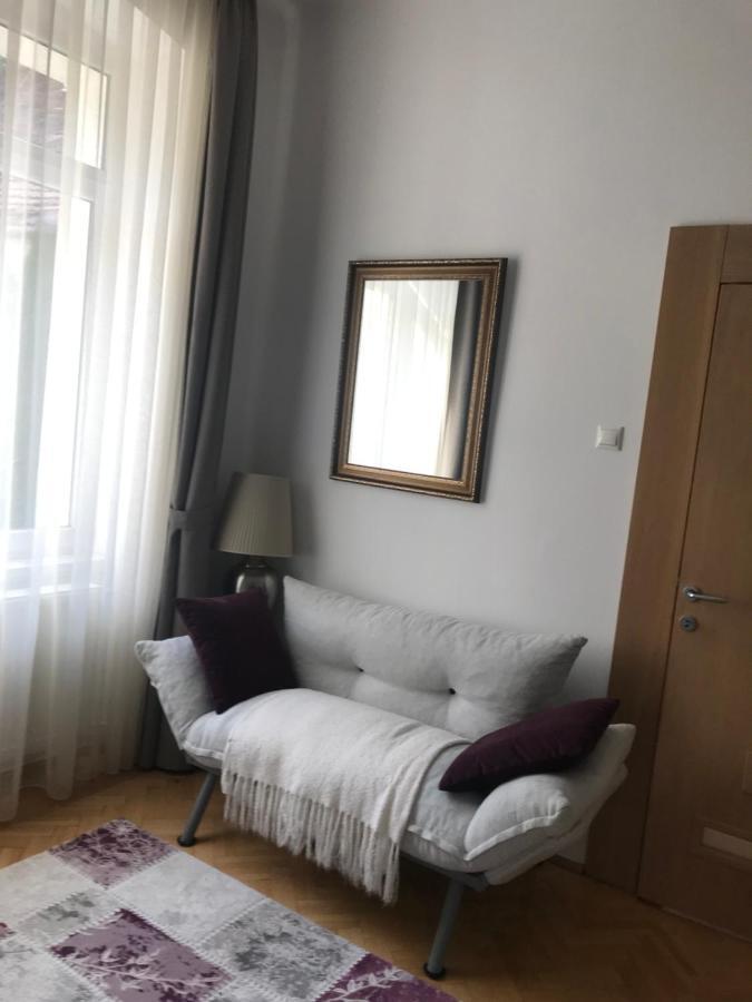 Ferienwohnung Brasov Centrul Vechi - 67Sqm - 2Min To Counsel Square Exterior foto