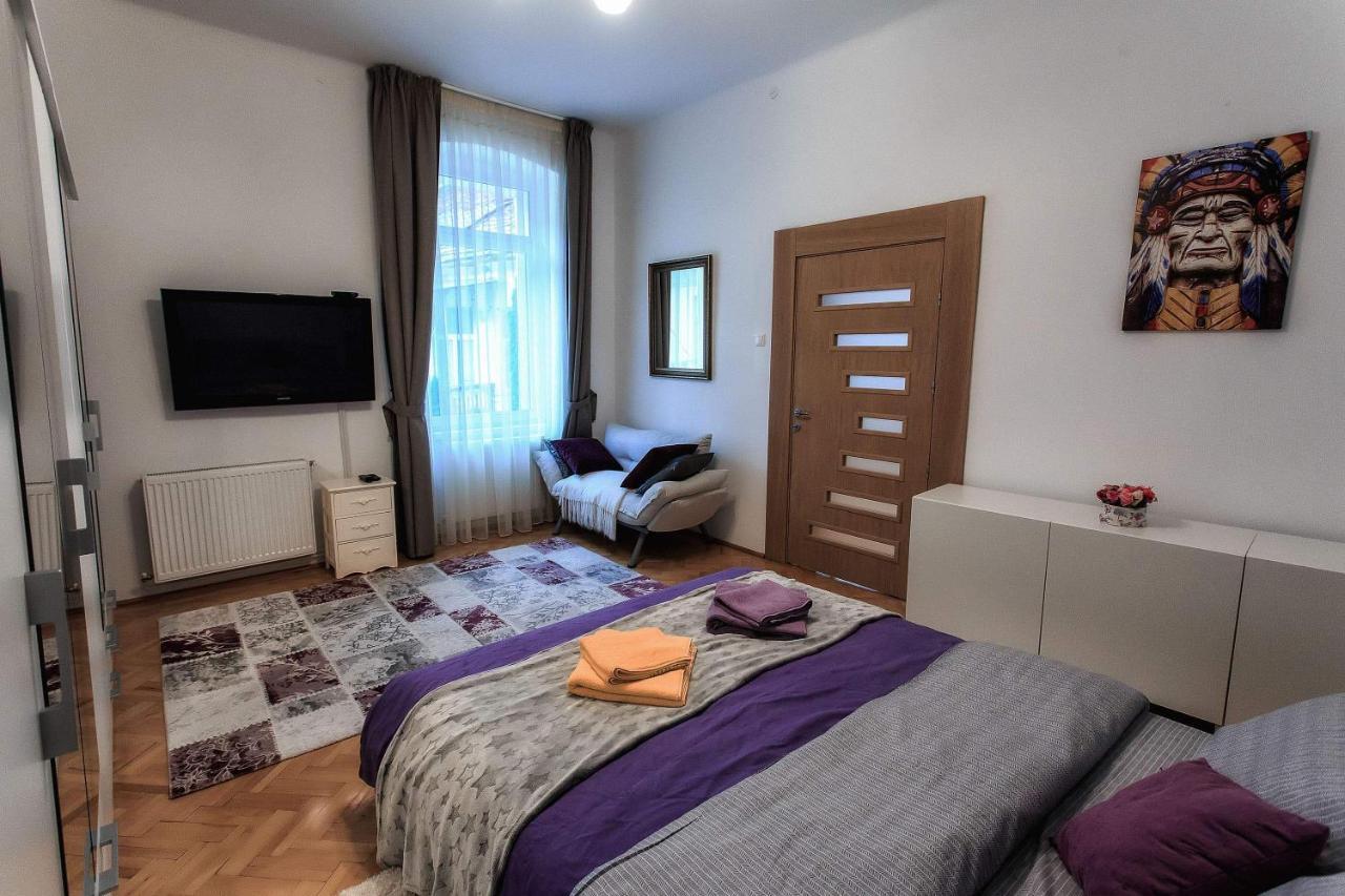 Ferienwohnung Brasov Centrul Vechi - 67Sqm - 2Min To Counsel Square Exterior foto