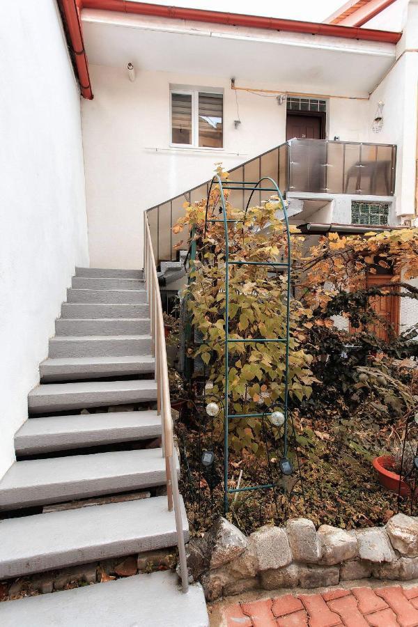 Ferienwohnung Brasov Centrul Vechi - 67Sqm - 2Min To Counsel Square Exterior foto