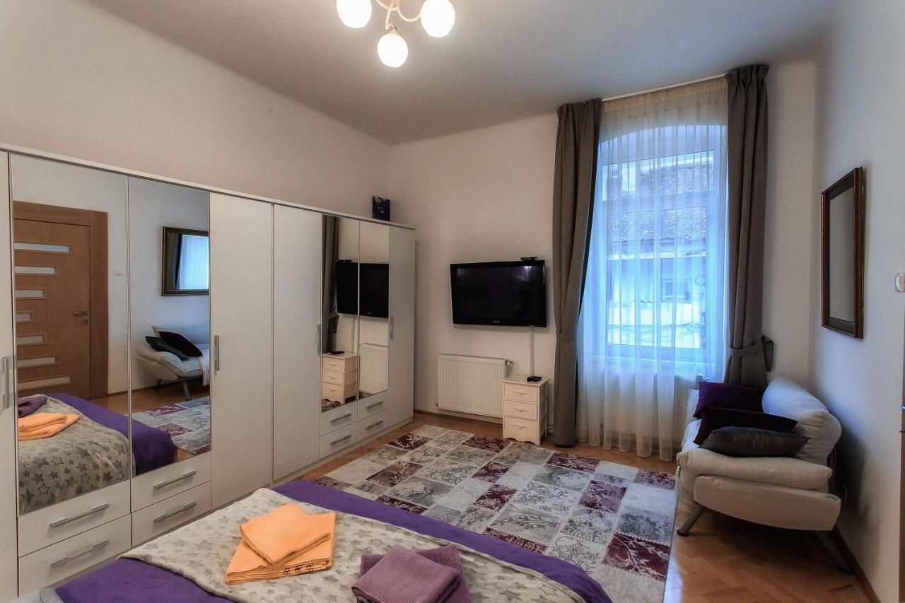 Ferienwohnung Brasov Centrul Vechi - 67Sqm - 2Min To Counsel Square Exterior foto
